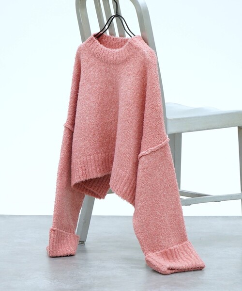 abahouse mavie（アバハウスマヴィ）の「ﾌﾞｰｸﾚﾜｲﾄﾞｽﾘｰﾌﾞﾆｯﾄ（ニット/セーター・レディース・ホワイト/ピンク/ライトグレー・フリー）」の3枚目の写真