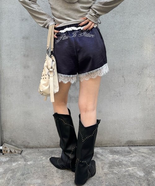 WHO'S WHO gallery（フーズフーギャラリー）の「ダブルウエストサテンロゴショーツ（その他パンツ・レディース・オフホワイト/ブラック/ネイビー/グレー・FREE）」の20枚目の写真