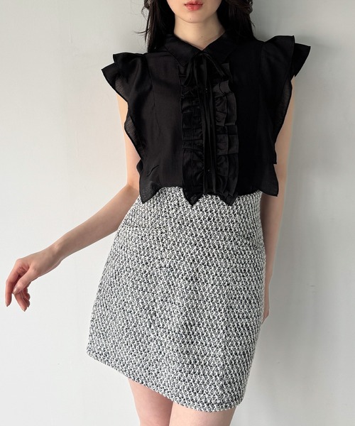 junoah(ジュノア)の「フリルノースリーブシアーブラウス(シャツ/ブラウス・レディース・ホワイト/ブルー/ブラック・LARGE/MEDIUM/SMALL)」の10枚目の写真