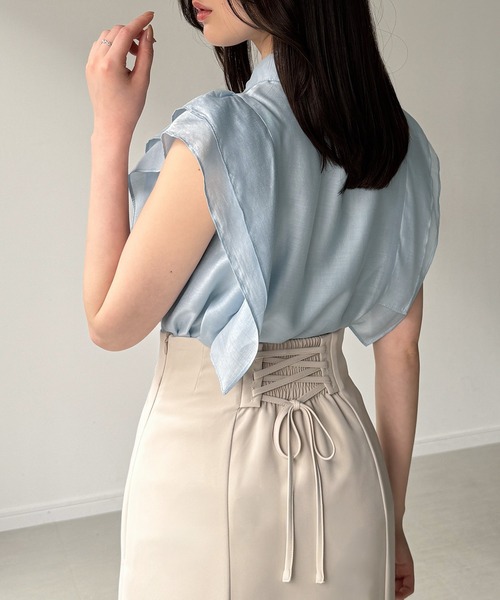 junoah(ジュノア)の「フリルノースリーブシアーブラウス(シャツ/ブラウス・レディース・ホワイト/ブルー/ブラック・LARGE/MEDIUM/SMALL)」の14枚目の写真