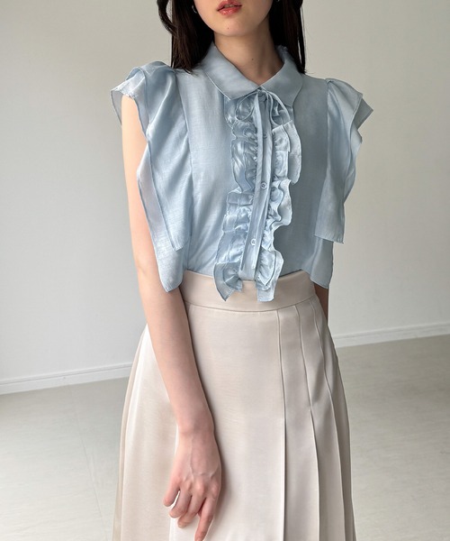 junoah(ジュノア)の「フリルノースリーブシアーブラウス(シャツ/ブラウス・レディース・ホワイト/ブルー/ブラック・LARGE/MEDIUM/SMALL)」の13枚目の写真