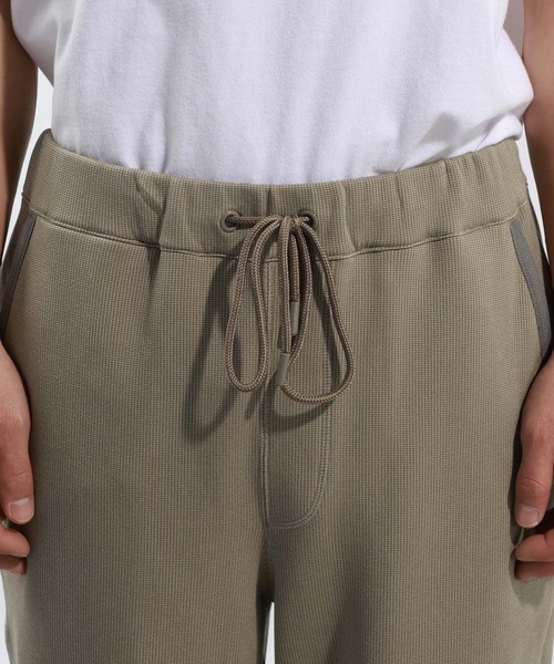 BAYFLOW（ベイフロー）の「【軽量・ストレッチ】フレックスフリースパンツ[セットアップ可]（その他パンツ・メンズ・ブラック/ベージュ・LARGE/MEDIUM）」の14枚目の写真