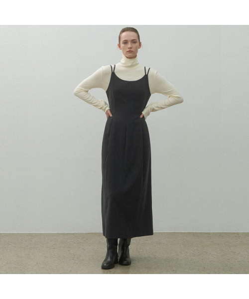 ESSENTIAL WARM SLEEVELESS DRESS(OP-6244)