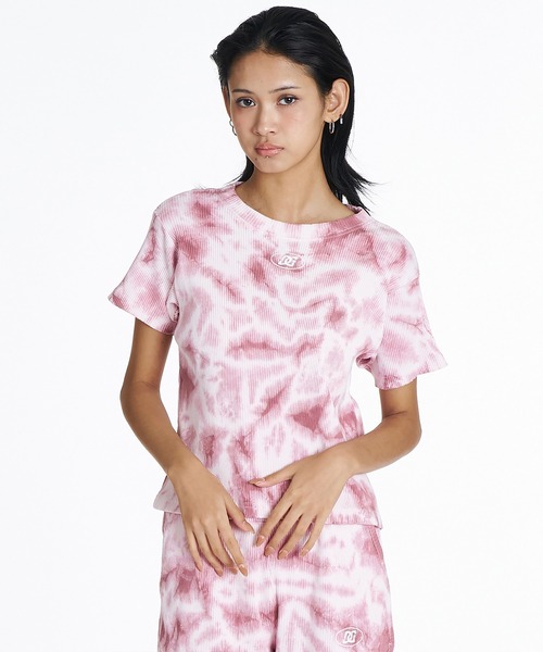 DC(ディーシー)の「DC/ディーシー 半袖 Tシャツ ワンポイント ロゴ LST262306(Tシャツ/カットソー・レディース・ブラック/スミクロ/ウッドランド/ピンク/ホワイト/ヘザーグレー・M/S)」の5枚目の写真