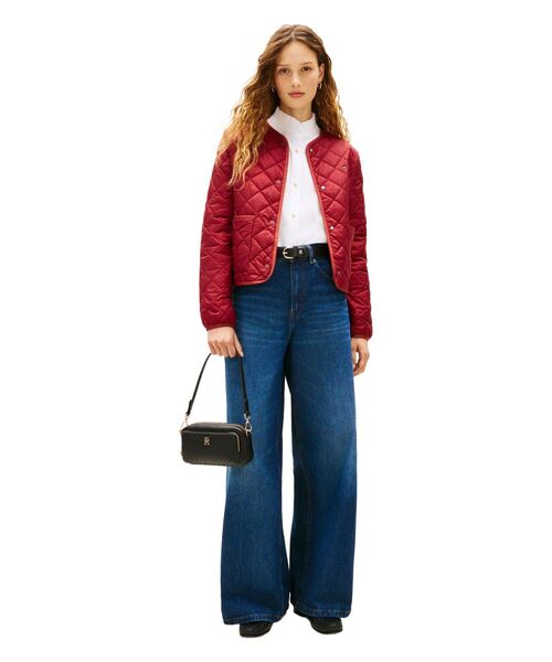 TOMMY HILFIGER（トミーヒルフィガー）の「モノグラムデイリーカメラバッグ（ボディバッグ/ウエストポーチ・レディース・ブラック/アイボリー・FREE）」の7枚目の写真