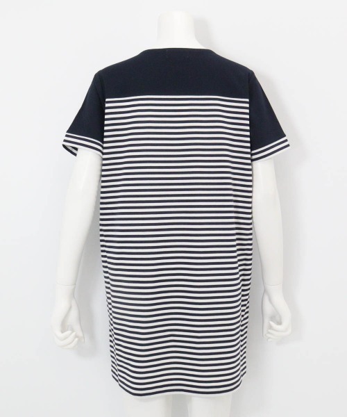 Picone CLUB(ピッコーネクラブ)の「バックボーダー切替冷感チュニック(Tシャツ/カットソー・レディース・カーキ/ブラック/ネイビー・13号/11号/9号)」の21枚目の写真