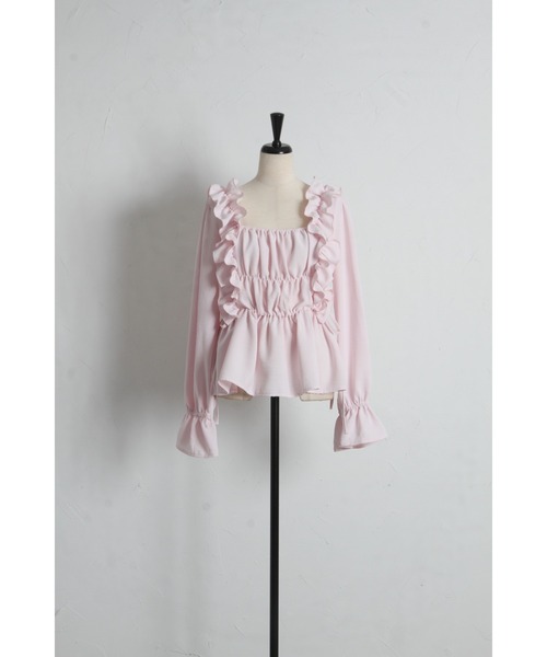 tocco closet(トッコ クローゼット)の「【ZOZO限定】サイドリボンスクエアネックシャーリングフリルブラウス(シャツ/ブラウス・レディース・ブラック/ピンク/オフホワイト・M)」の4枚目の写真