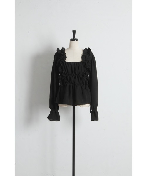tocco closet(トッコ クローゼット)の「【ZOZO限定】サイドリボンスクエアネックシャーリングフリルブラウス(シャツ/ブラウス・レディース・ブラック/ピンク/オフホワイト・M)」の5枚目の写真