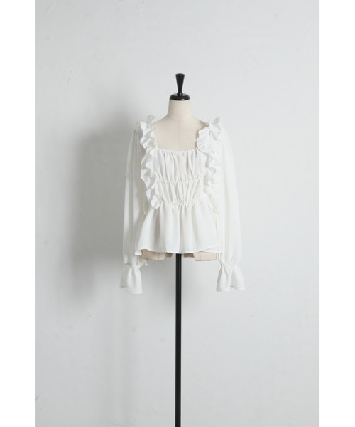 tocco closet(トッコ クローゼット)の「【ZOZO限定】サイドリボンスクエアネックシャーリングフリルブラウス(シャツ/ブラウス・レディース・ブラック/ピンク/オフホワイト・M)」の6枚目の写真