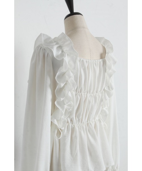 tocco closet(トッコ クローゼット)の「【ZOZO限定】サイドリボンスクエアネックシャーリングフリルブラウス(シャツ/ブラウス・レディース・ブラック/ピンク/オフホワイト・M)」の9枚目の写真
