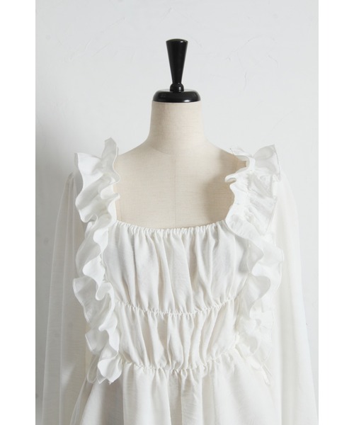 tocco closet(トッコ クローゼット)の「【ZOZO限定】サイドリボンスクエアネックシャーリングフリルブラウス(シャツ/ブラウス・レディース・ブラック/ピンク/オフホワイト・M)」の10枚目の写真