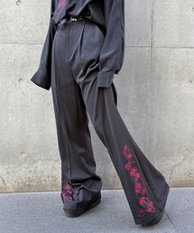 REZEN（リゼン）の「菊刺繍フレアパンツ（その他パンツ）」