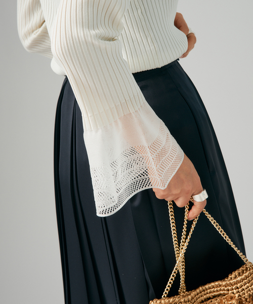 VERMEIL par iena（ヴェルメイユパーイエナ）の「ベルスリーブリブプルオーバー（ニット/セーター・レディース・ホワイト/ブラック・FREE）」の15枚目の写真