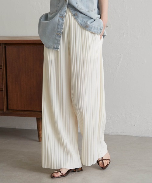 RANAN（ラナン）の「【セルフカットOK】セミワイドプリーツイージーパンツ（その他パンツ・レディース・ブラック系その他/ブラック/チャコール/ベージュ/ホワイト・LL/3L/S/M/L）」の2枚目の写真