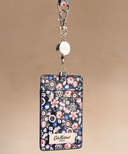 Cath Kidston(キャスキッドソン)の「ランヤード Pearly Queen Ditsy(パスケース・レディース・ブルー・FREE)」の3枚目の写真