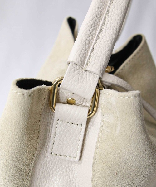 Gready Brilliant（グレディブリリアン）の「キーチェーン付ミニバック（ショルダーバッグ・レディース・ベージュ・FREE）」の22枚目の写真