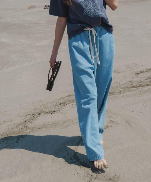URBAN RESEARCH Sonny Label(アーバンリサーチサニーレーベル)の「イージーカーブデニムパンツ(デニムパンツ・レディース・インディゴブルー/ライトインディゴブルー・36/38)」の9枚目の写真