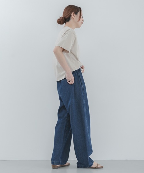 URBAN RESEARCH Sonny Label（アーバンリサーチサニーレーベル）の「イージーカーブデニムパンツ（その他パンツ・レディース・インディゴブルー/ライトインディゴブルー・36/38）」の4枚目の写真