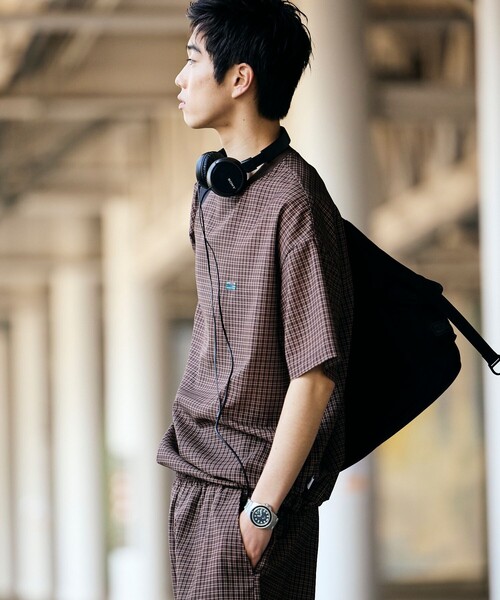 FREAK'S STORE（フリークスストア）の「限定展開 AiRide/エアライド パッカブル セットアップ / クルーネックプルオーバー / ショーツ（その他トップス・メンズ・チャコールグレー/グレイッシュベージュ/ブラウン系その他/グレー系その他/ブラック/ネイビー・MEDIUM/SMALL/LARGE）」の16枚目の写真