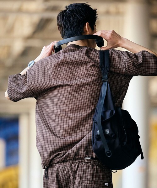 FREAK'S STORE（フリークスストア）の「限定展開 AiRide/エアライド パッカブル セットアップ / クルーネックプルオーバー / ショーツ（その他トップス・メンズ・チャコールグレー/グレイッシュベージュ/ブラウン系その他/グレー系その他/ブラック/ネイビー・MEDIUM/SMALL/LARGE）」の18枚目の写真