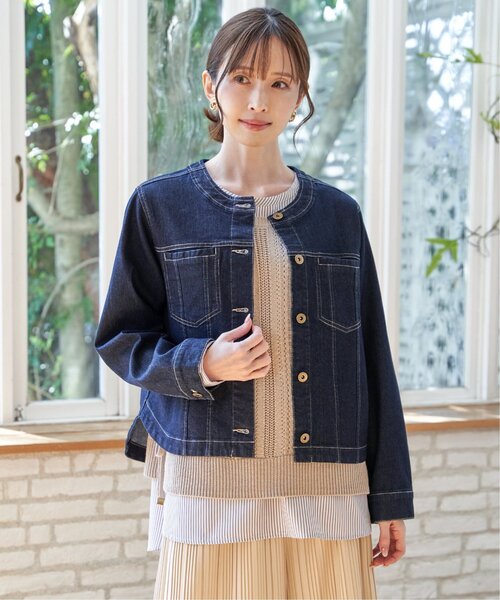 ikka（イッカ）の「ストレッチデニムノーカラーシャウター【親子コーデ】（デニムジャケット・レディース・ネイビー/ブルー/アイボリー・M/L）」の5枚目の写真