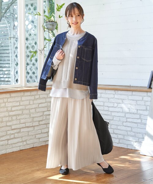 ikka（イッカ）の「ストレッチデニムノーカラーシャウター【親子コーデ】（デニムジャケット・レディース・ネイビー/ブルー/アイボリー・M/L）」の10枚目の写真