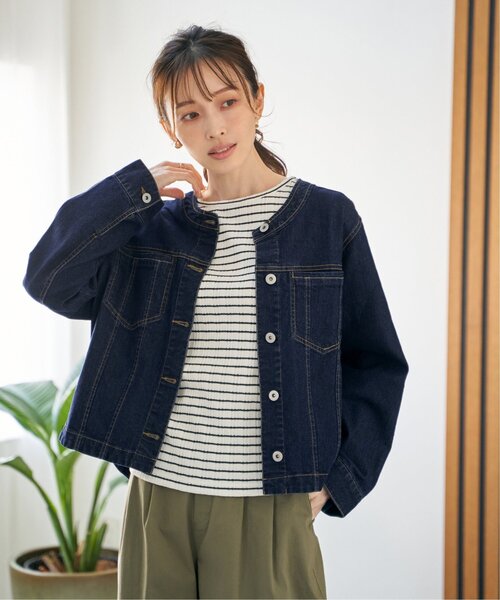 ikka（イッカ）の「ストレッチデニムノーカラーシャウター【親子コーデ】（デニムジャケット・レディース・ネイビー/ブルー/アイボリー・M/L）」の12枚目の写真