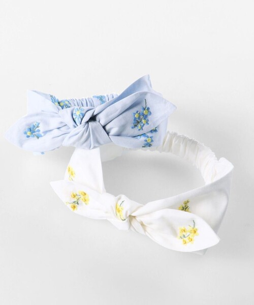 BRANSHES（ブランシェス）の「【おそろい】花刺しゅうヘアバンド（スタイ/よだれかけ・キッズ・オフホワイト/ブルー・FREE）」の7枚目の写真