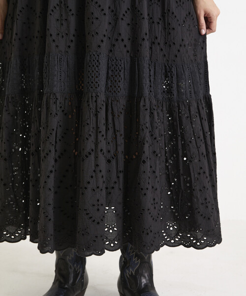 Freada（フリーダ）の「Freada/フリーダ インドシフリティアード肩リボンキャミドレス（ワンピース・レディース・ブラック/ホワイト/イエロー・ONE SIZE）」の9枚目の写真