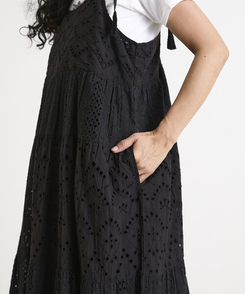 Freada（フリーダ）の「Freada/フリーダ インドシフリティアード肩リボンキャミドレス（ワンピース・レディース・ブラック/ホワイト/イエロー・ONE SIZE）」の6枚目の写真