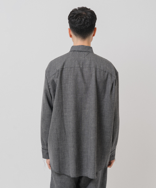 Gabriela Coll Garments（ガブリエラコールガーメンツ）の「GABRIELA COLL GARMENTS(ガブリエラコールガーメンツ) 別注 OVERSIZED SHIRT（シャツ/ブラウス・メンズ・チャコールグレー・3/2/1）」の9枚目の写真