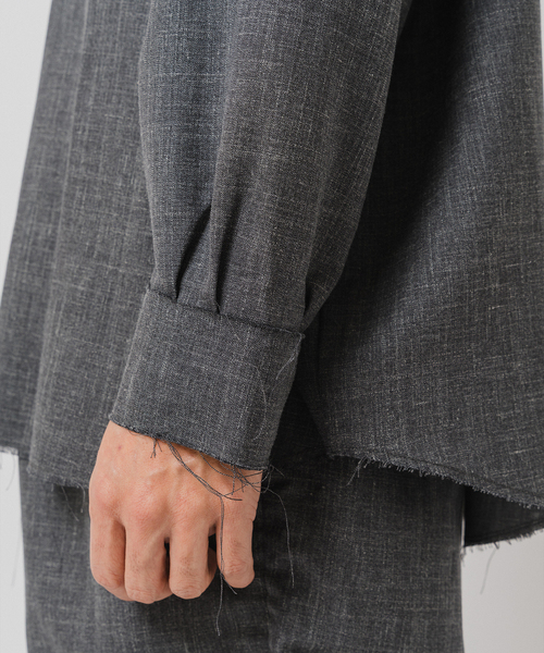 Gabriela Coll Garments（ガブリエラコールガーメンツ）の「GABRIELA COLL GARMENTS(ガブリエラコールガーメンツ) 別注 OVERSIZED SHIRT（シャツ/ブラウス・メンズ・チャコールグレー・3/2/1）」の4枚目の写真