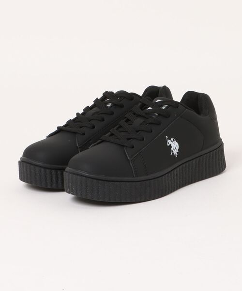 U.S. POLO ASSN.（ユーエスポロアッスン）の「【U.S.POLO ASSN.】ユーエスポロアッスン 厚底コートタイプスニーカー PL00811（スニーカー・レディース・ホワイト/ブラック・22.5cm/23.0cm/23.5cm/24.0cm/24.5cm）」の2枚目の写真