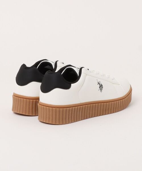U.S. POLO ASSN.（ユーエスポロアッスン）の「【U.S.POLO ASSN.】ユーエスポロアッスン 厚底コートタイプスニーカー PL00811（スニーカー・レディース・ホワイト/ブラック・22.5cm/23.0cm/23.5cm/24.0cm/24.5cm）」の3枚目の写真