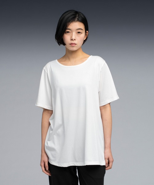 PUMA(プーマ)の「PUMA プーマ ウィメンズ トレーニング TAD バックオープン 半袖 Tシャツ(Tシャツ/カットソー・レディース・ブラック/オフホワイト・X-LARGE/LARGE/MEDIUM/SMALL)」の1枚目の写真