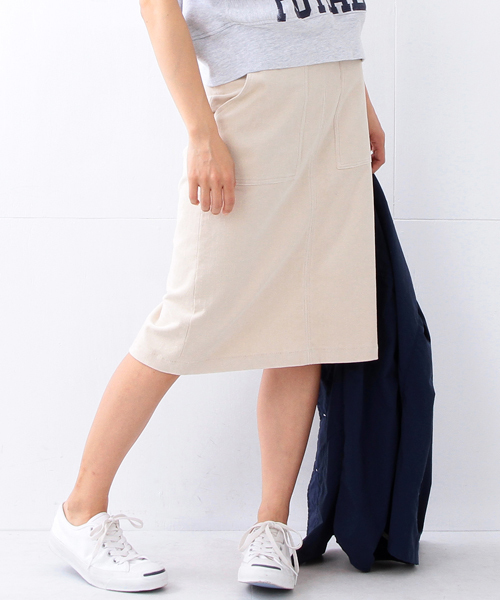 Ray BEAMS（レイビームス）の「◇【ラブリ着用】Ray BEAMS / ストレッチ コーデュロイ  タイトスカート（スカート・レディース・ベージュ/サックスブルー/キャメル・0/1）」の2枚目の写真