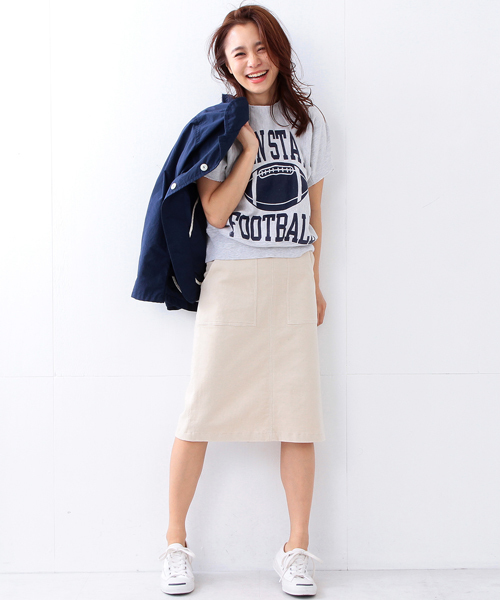 Ray BEAMS（レイビームス）の「◇【ラブリ着用】Ray BEAMS / ストレッチ コーデュロイ  タイトスカート（スカート・レディース・ベージュ/サックスブルー/キャメル・0/1）」の4枚目の写真