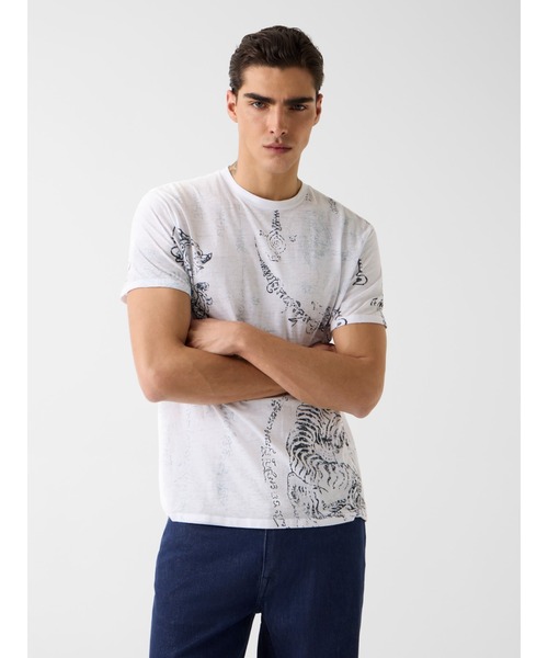 SOUTHEAST Burnout Tee Tシャツ | GUESS(ゲス) JAPAN 公式オンライン