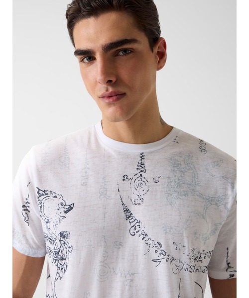 Guess(ゲス)の「SOUTHEAST Burnout Tee Tシャツ(Tシャツ/カットソー・メンズ・ホワイト・LARGE/XX-LARGE/X-LARGE/MEDIUM/SMALL)」の3枚目の写真