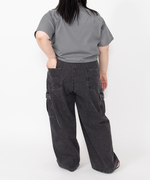 PUNYUS（プニュズ）の「カーゴデニムパンツ（デニムパンツ・レディース・ブラック/ライトブルー・5/4/3/2/1）」の8枚目の写真