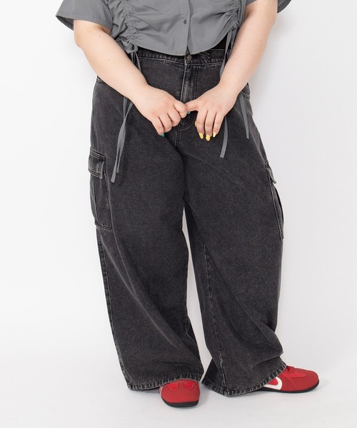 PUNYUS（プニュズ）の「カーゴデニムパンツ（デニムパンツ・レディース・ブラック/ライトブルー・5/4/3/2/1）」の11枚目の写真