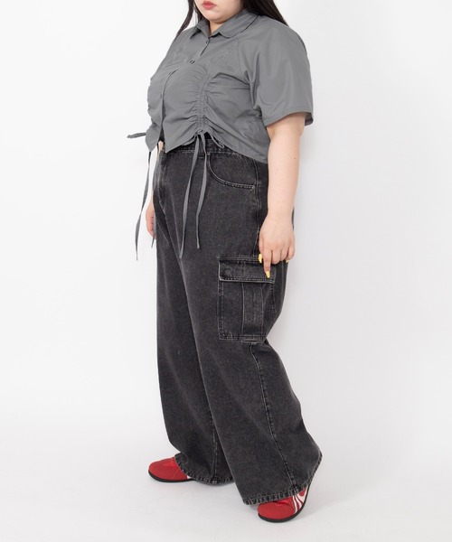 PUNYUS（プニュズ）の「カーゴデニムパンツ（デニムパンツ・レディース・ブラック/ライトブルー・5/4/3/2/1）」の12枚目の写真