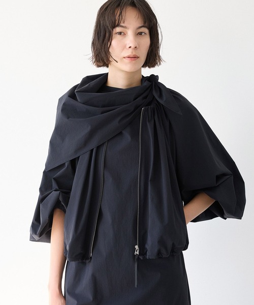 BABYLONE(バビロン)の「【多機能素材】撥水スカーフ付きブルゾン(ブルゾン・レディース・ブラック/ホワイト・フリー)」の2枚目の写真