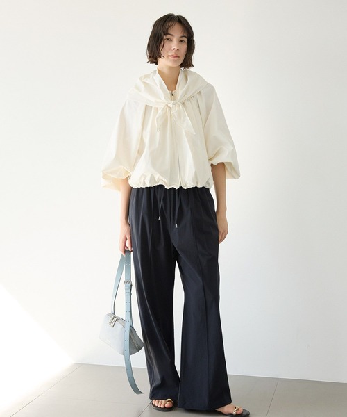 BABYLONE(バビロン)の「【多機能素材】撥水スカーフ付きブルゾン(ブルゾン・レディース・ブラック/ホワイト・フリー)」の6枚目の写真