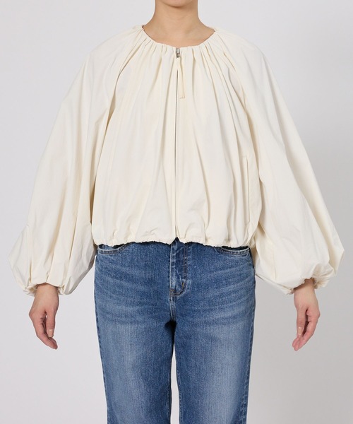 BABYLONE(バビロン)の「【多機能素材】撥水スカーフ付きブルゾン(ブルゾン・レディース・ブラック/ホワイト・フリー)」の22枚目の写真