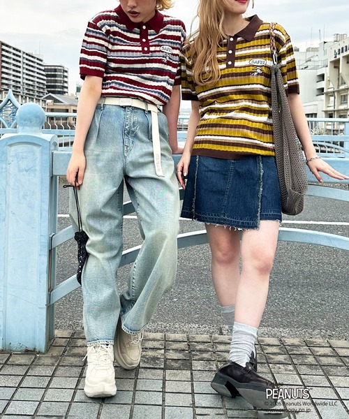 PEANUTS(ピーナッツ)の「PEANUTSコラボ マルチボーダーポロ衿ニットトップス(Tシャツ/カットソー・レディース・ブラウン/レッド/ブルー・FREE)」の7枚目の写真
