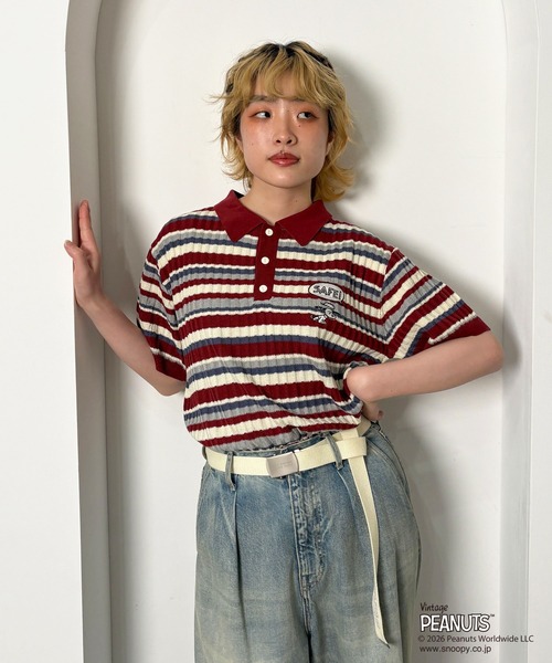 PEANUTS(ピーナッツ)の「PEANUTSコラボ マルチボーダーポロ衿ニットトップス(Tシャツ/カットソー・レディース・ブラウン/レッド/ブルー・FREE)」の13枚目の写真