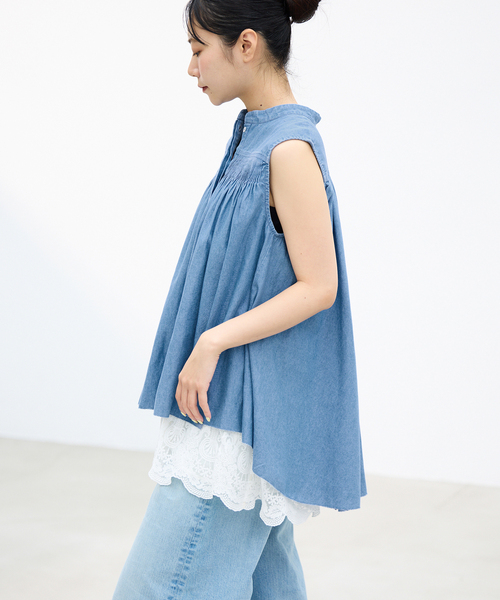 IENA(イエナ)の「AAYUSHI/アユーシ デニムピンタックブラウス SGN070150(シャツ/ブラウス・レディース・ブルー系その他・FREE)」の4枚目の写真