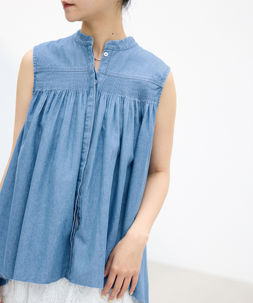 IENA(イエナ)の「AAYUSHI/アユーシ デニムピンタックブラウス SGN070150(シャツ/ブラウス・レディース・ブルー系その他・FREE)」の7枚目の写真