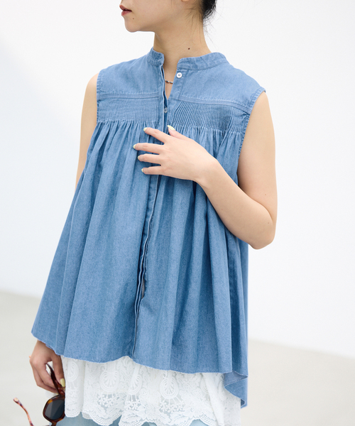 IENA(イエナ)の「AAYUSHI/アユーシ デニムピンタックブラウス SGN070150(シャツ/ブラウス・レディース・ブルー系その他・FREE)」の8枚目の写真